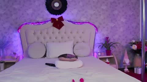      online show from 22, 12, 2024