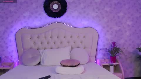      online show from 10, 1, 2025