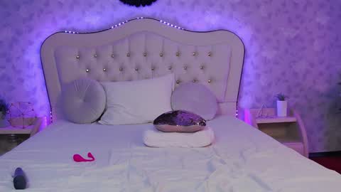      online show from 28, 1, 2025