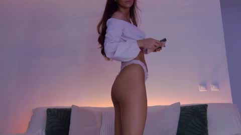 Lily online show from 11, 5, 2026