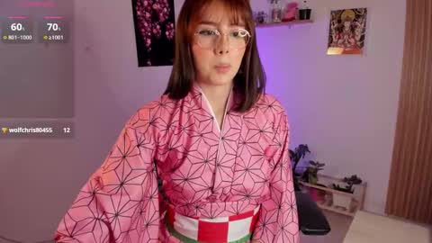 Snapshot of lilyrouse_ chatting on 17, 9, 2025 lily help me to collect more cosplay online show from 17, 9, 2025