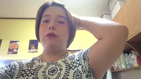 lilysette online show from 18, 5, 2026
