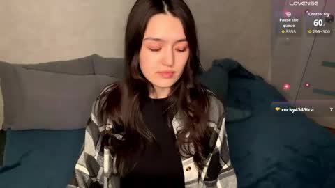 Lily online show from 6, 4, 2026