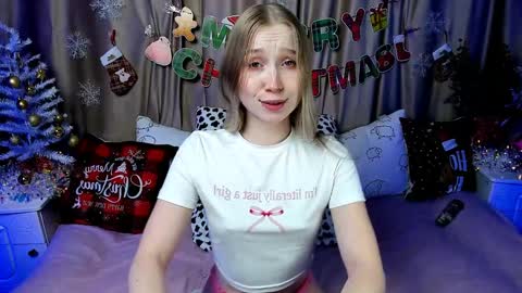 Snapshot of lilystarlight chatting on 1, 1, 2025 Lilian online show from 1, 1, 2025