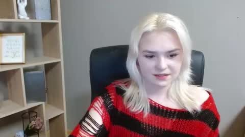 Lily online show from 10, 2, 2026