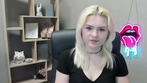 Lily online show from 25, 2, 2026
