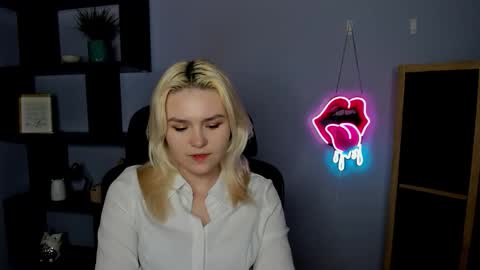 Lily online show from 2, 3, 2026