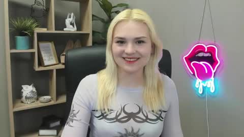 Lily online show from 30, 4, 2026