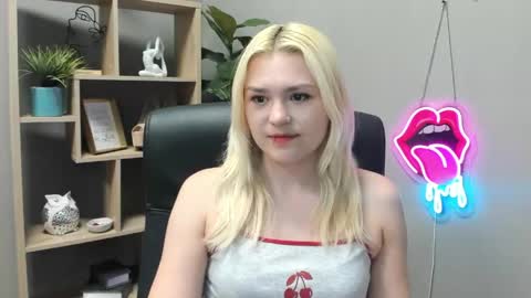 Lily online show from 11, 5, 2026