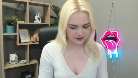 Lily online show from 14, 5, 2026