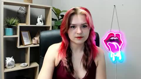 Lily online show from 15, 6, 2026