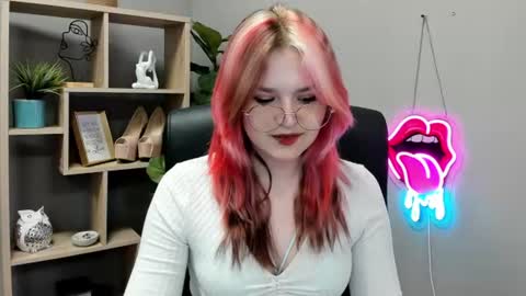 Lily online show from 16, 6, 2026
