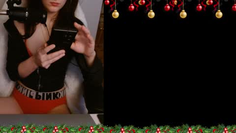 Snapshot of lilythrone chatting on 25, 12, 2024 Lily Rone online show from 25, 12, 2024