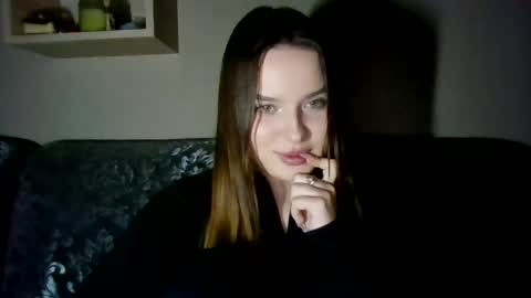 Snapshot of lilyygray chatting on 24, 10, 2025 LilyyGray online show from 24, 10, 2025