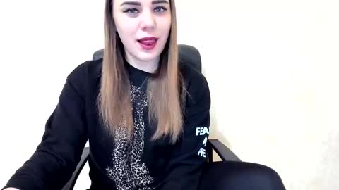 Snapshot of limebabykristi123 chatting on 22, 2, 2025 online show from 22, 2, 2025