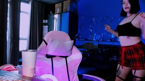 Lina2D tyan online show from 2, 10, 2025