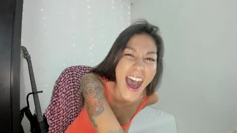 Lina Mandarina online show from 7, 2, 2025
