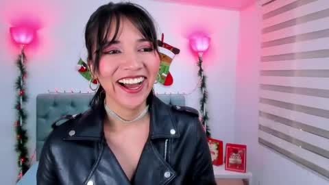  Lina Bedoya  online show from 12, 12, 2024
