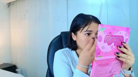  Lina Bedoya  online show from 3, 12, 2025