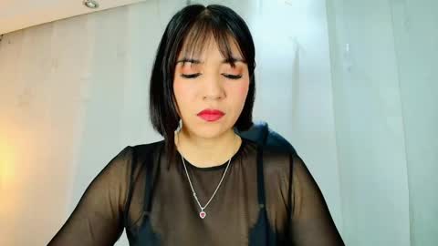  Lina Bedoya  online show from 15, 5, 2026