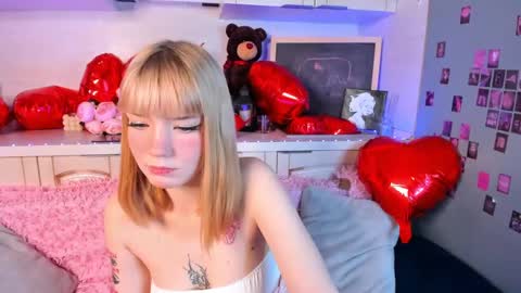 Lina blueeyed    GMT3 1100-1700 Mon Wed Thu Sat Sun online show from 10, 2, 2025