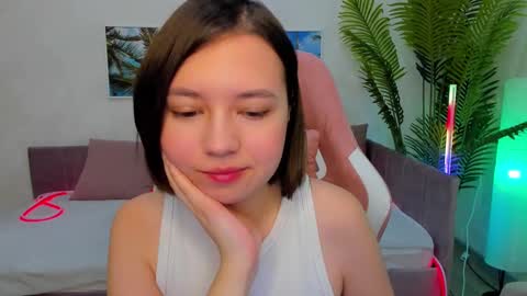 Lina online show from 4, 2, 2025