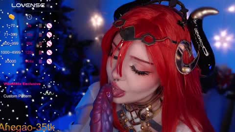 Hey im Lina Ur cosplay waifu  online show from 15, 12, 2024