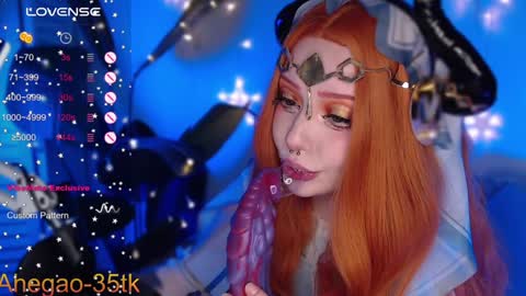 Hey im Lina Ur cosplay waifu  online show from 22, 1, 2025