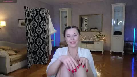 lina_flore online show from 8, 5, 2026