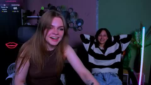 Snapshot of lina_fox12 chatting on 7, 10, 2025 lina_fox12 online show from 7, 10, 2025