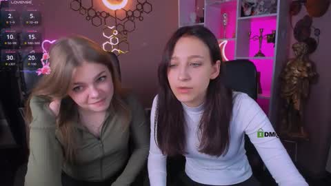 Snapshot of lina_fox12 chatting on 8, 10, 2025 lina_fox12 online show from 8, 10, 2025