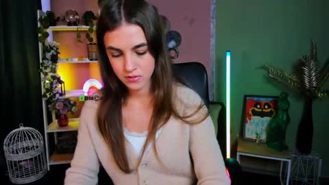 Snapshot of lina_fox12 chatting on 17, 10, 2025 lina_fox12 online show from 17, 10, 2025