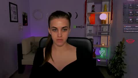 lina_fox12 online show from 11, 5, 2026
