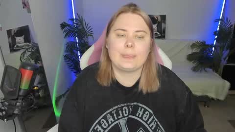 lina_linx online show from 4, 3, 2025