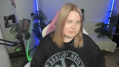 lina_linx online show from 4, 3, 2025