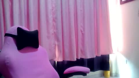 Lina Mara99 online show from 4, 6, 2026