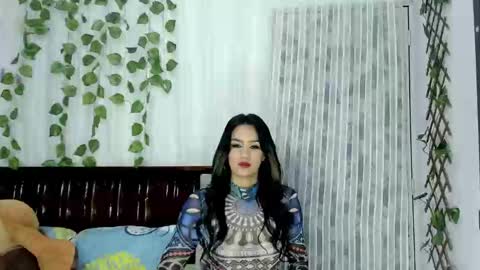 Snapshot of lina_paola chatting on 8, 1, 2025 paola online show from 8, 1, 2025