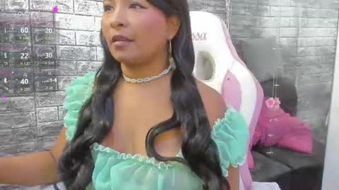 LINA SANCHEZ online show from 27, 6, 2026