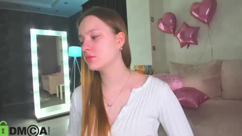 Lina online show from 10, 5, 2026