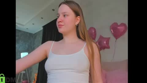 Lina online show from 4, 6, 2026