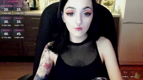 Snapshot of lina_tyaan chatting on 30, 12, 2024 Lina 3  1715622743 online show from 30, 12, 2024