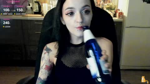 Snapshot of lina_tyaan chatting on 2, 1, 2025 Lina 3  1715622743 online show from 2, 1, 2025