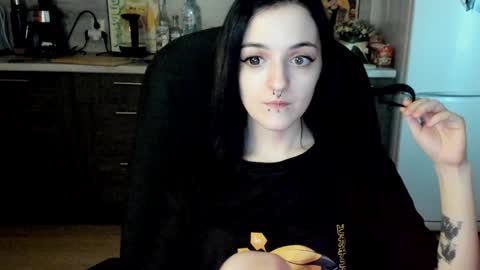 Snapshot of lina_tyaan chatting on 15, 1, 2025 Lina 3  1715622743 online show from 15, 1, 2025