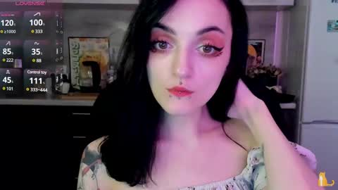 Snapshot of lina_tyaan chatting on 5, 3, 2025 Lina 3  1715622743 online show from 5, 3, 2025