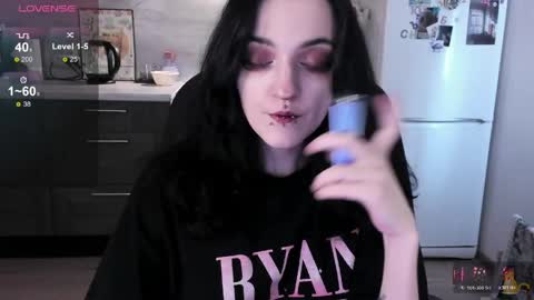 Lina 3  1715622743 online show from 24, 3, 2026