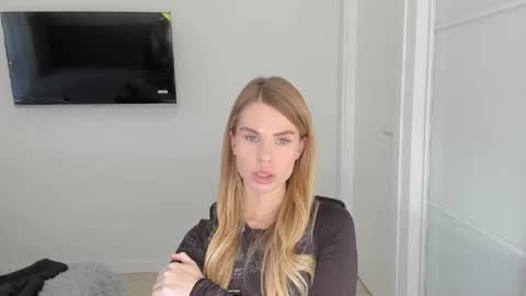 Snapshot of linabey chatting on 25, 10, 2025 linabey online show from 25, 10, 2025