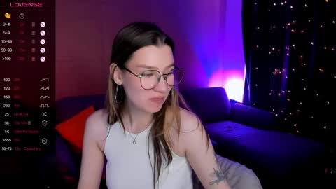 Lina online show from 8, 5, 2026