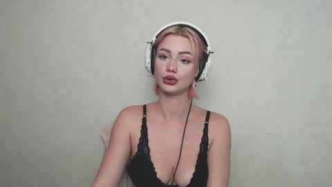 Snapshot of linacute52 chatting on 10, 10, 2025 linacute52 online show from 10, 10, 2025