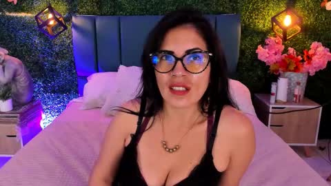 Lina  online show from 22, 11, 2025