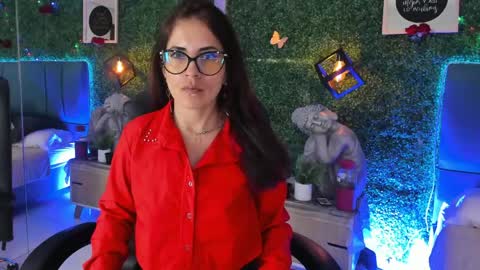 Lina  online show from 11, 5, 2026